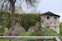 priestor medzi treťou a štvrtou hradnou bránou