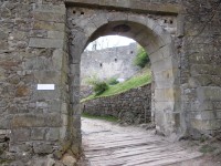 vstupná brána do hradu - 1. hradná brána