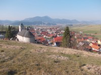 v diaľke kostol a obec, celulozka v Ružomberku a Chodčské vrchy