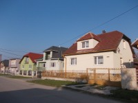 domy v ulici