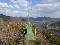 Vyhlídka Mlynářův kámen (kříž).