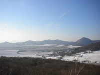 Pohled z vrchu Ostrý.