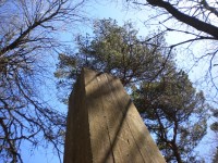 vrchol obelisku