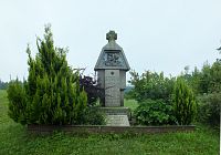 Vojenský památník u zaniklé obce Újezd