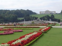 Zámek Schönnbrunn - zámecký park s fontánou a Gloriette