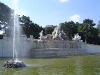Zámek Schönnbrunn - fontána