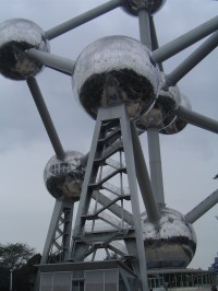 Atomium - pohled zdola