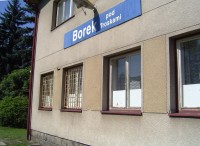 Borek pod Troskami - žel. stanice