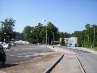 Mariánské Údolí-nově upravený prostor před zdravotvním střediskem a závodem MORAVIA-Foto:Ulrych Mir.