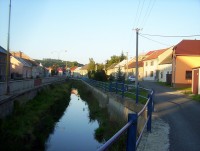 Velká Bystřice-potok Vrtůvka a ulice 8.května-Foto:Ulrych Mir.