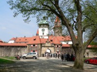 Bouzov-vstupní brána do hradu-Foto:Jiří Furo