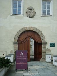 Frýdek-Místek-zámek Frýdek z let 1636-51 po úpravách v 18. stol.