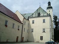 Frýdek-Místek-zámek Frýdek z let 1636-51 po úpravách v 18. stol.