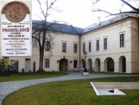 Olomouc-Přemyslovský palác-nádvoří s pamětní deskou-Foto:Ulrych Mir.
