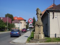 Hněvotín-barokní socha u silnice do Topolan-Foto:Ulrych Mir.