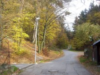 Dolany-cesta kolem bistra-přímo je na Svatý Kopeček a u značky doleva na kartouzku-Foto:Ulrych Mir.