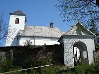 Guntramovice-kostel sv. Jakuba a hřbitov se společným hrobem padlých v r. 1758