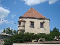 Unčovice-tvrz-Foto:Ulrych Mir.