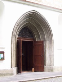 Bruntál-vstup do kostela Nanebevzetí Panny Marie-Foto:Ulrych Mir.