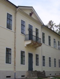 Citov-schodiště, balkón a poprsí jelena na východním průčelí zámku-Foto:Ulrych Mir.