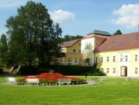 Černovice-zámek