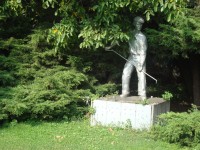 Olomouc-Hodolany-ISH, bývalý závod Kosmos-socha slévače-Borise, na památku umučených spoluzaměstnanců-Foto:Ulrych Mir.