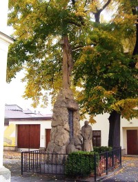 Hodolany-Jiráskova ulice-pomník padlým v I.světové válce-Foto:Ulrych Mir.