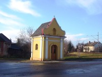 Hodolany-Holická ulice-kaplička z 19.stol. u železničního přejezdu-Foto:Ulrych Mir.