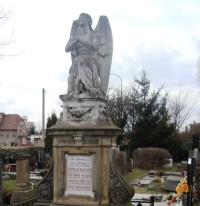 Holice-nový hřbitov-náhrobek rodiny Ottáhalových-detail-Foto:Ulrych Mir.
