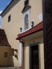 Protivín-ranně barokní kostel sv.Alžběty na náměstí-Foto:Ulrych Mir. 