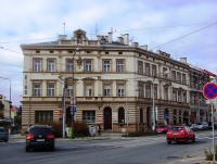 Nová Ulice-Litovelská ulice,budova pošty se znakem města Nová Ulice nedaleko nádraží Olomouc-město-Foto:Ulrych Mir.