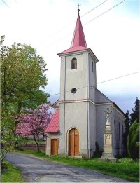 Hlubočky-Posluchov-kaple Nejsvětější Trojice z let 1891-92 a křížem z r.1891-Foto:Ulrych Mir.