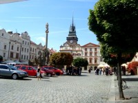 Pardubice-Pernštýnské náměstí-Mariánské sousoší z r.1680 a Zelená brána-Foto:Ulrych Mir.