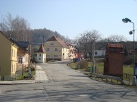 Radíkov-Malinovského ulice-střed obce s oběma zvonicemi-Foto:Ulrych Mir.