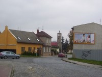 Černovír-Heydukova ulice s pamětnídeskou na domě bratrů Čtvrtlíkových a Sbor Prokopa Holého-Foto:Urych Mir.