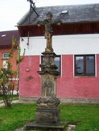 Řepčín-Řepčínská ulice-malá náves s křížem z r.1804-Foto:Ulrych Mir.