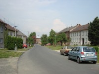 Topolany-náves na Nedbalově ulici od kaple sv.Floriána z r.1739-Foto:Ulrych Mir.