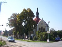 Topolany-pseudogotická kaple Božského Srdce Páně z let 1913-1915-Foto:Ulrych Mir.