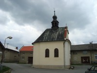 Nemilany-náves s kaplí sv.Jana a Pavla z r.1825-Foto:Ulrych Mir.
