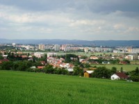 Olomouc, Slavonín s Kyselovem a Nízký Jeseník z polní cesty na Zlatém vrchu u fortu č.XI-Foto:Ulrych Mir.