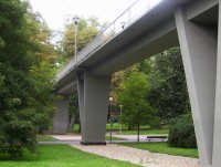 Olomouc-Smetanovy sady-most spojující Čechovy a Smetanovy sady přes Havlíčkovu ulici-Foto:Ulrych Mir.