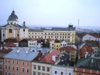 Olomouc-Horní náměstí-pohled z radniční věže na kostel sv.Mikuláše, Kněžský seminář a Školní ulici-Foto:Ulrych Mir.