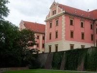 Olomouc-Univerzitní ulice-Jezuitský konvikt z terasy na hradbách-Foto:Ulrych Mir.