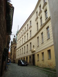 Olomouc-Mahlerova ulice-budova Sarkandrina a kaple sv.Jana Sarkandra-Foto:Ulrych Mir.