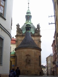 Olomouc-Michalské návrší-kaple sv.Jana Sarkandra a Jezuitský konvikt