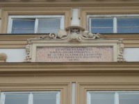 Olomouc-Biskupské náměstí-Arcibiskupský palác-nápisová deska-Foto:Ulrych Mir.