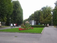 Olomouc-Smetanovy sady-bazén s fontánou před lázeňským pavilonem-Foto:Ulrych Mir.