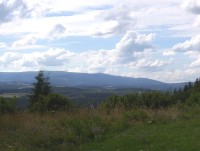 Nízký Jeseník-pohled z Uhlířského vrchu na Hrubý Jeseník s Pradědem(1492m)-Foto:Ulrych Mir.