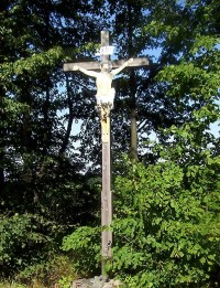 Jívová-kříž u silnice z Dolan na místě bývalého popraviště-Foto:Ulrych Mir.