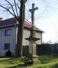 Jívová-kříž u silnice do Dolan-naproti Kulturnímu domuFoto:Ulrych Mir.
